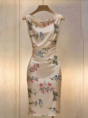 GlowEve Satin Sleeveless Figure-Hugging Mermaid  Pleated Waistline Floral Dress
